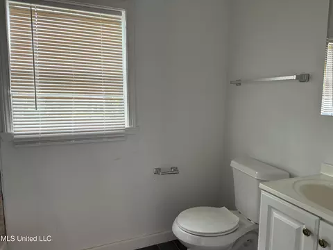 2566 Williamson Ave, Jackson, MS 39213 photo 8