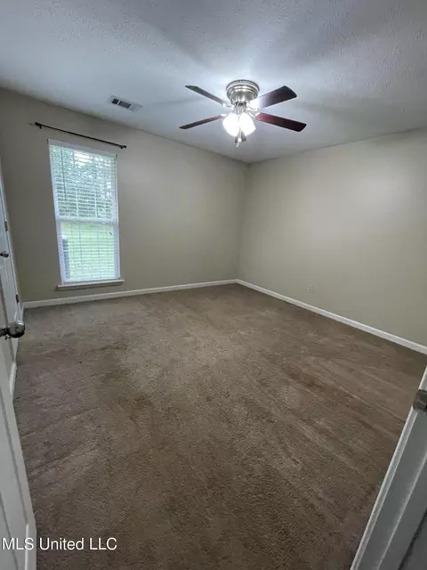 Bedroom - 197 Andrews Rd, Florence, MS 39073 photo 2 of 3