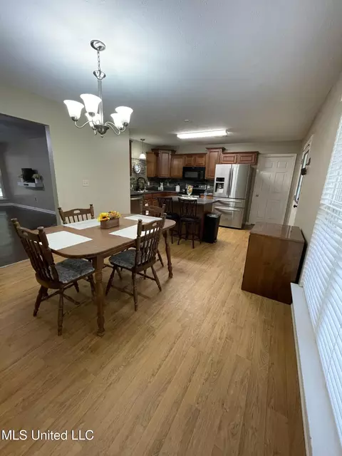 Dining - 197 Andrews Rd, Florence, MS 39073 photo 2 of 2