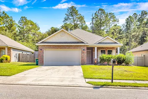 11541 Caroline Ct, Gulfport, MS 39503