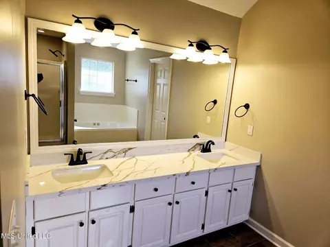 Bath - 108 Comanche Dr, Terry, MS 39170 photo 1 of 3