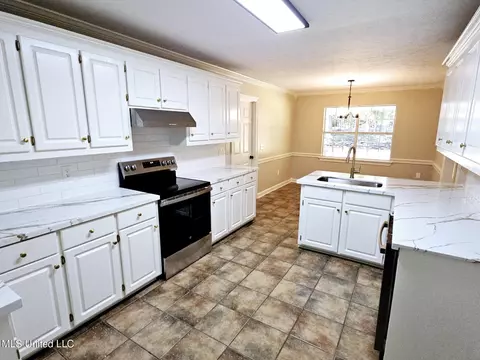 Kitchen - 108 Comanche Dr, Terry, MS 39170 photo 3 of 5