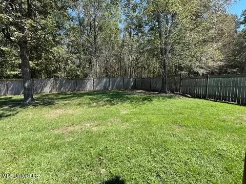 Exterior - 574 Turtle Ln, Brandon, MS 39047 photo 2 of 4