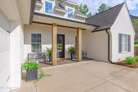 Exterior - 181 Stone Creek Dr, Madison, MS 39110 photo 8 of 21