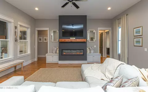 Living - 181 Stone Creek Dr, Madison, MS 39110 photo 3 of 5