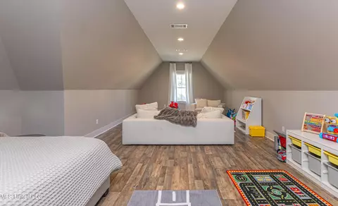 Bedroom - 181 Stone Creek Dr, Madison, MS 39110 photo 6 of 7