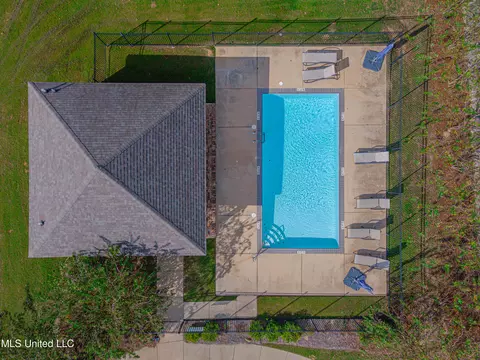 Exterior - 181 Stone Creek Dr, Madison, MS 39110 photo 19 of 21