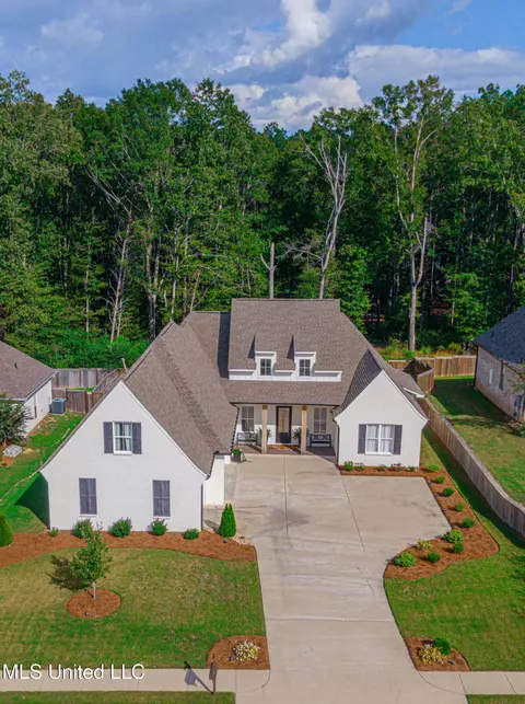 181 Stone Creek Dr, Madison, MS 39110