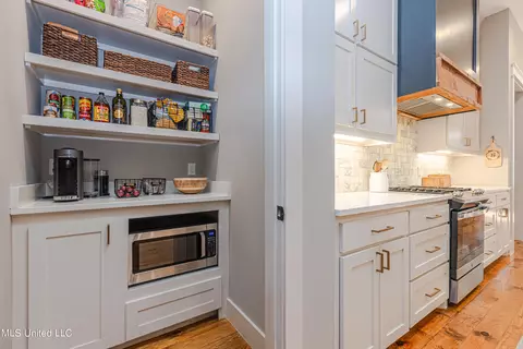 Kitchen - 181 Stone Creek Dr, Madison, MS 39110 photo 5 of 6