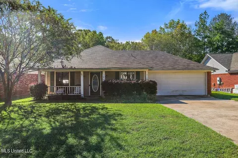 406 Riverbend Dr, Byram, MS 39272 photo 1