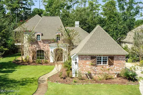 11058 Channelside Dr, Gulfport, MS 39503