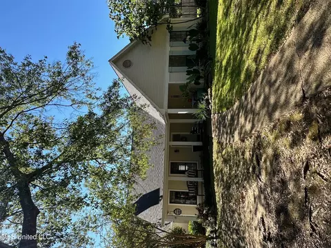 456 Pin Oak Drive Dr, Madison, MS 39110