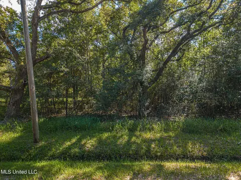 0 Gulf St, Bay Saint Louis, MS 39520
