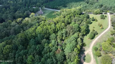 5200 Mt Olivet Rd, Batesville, MS 38606