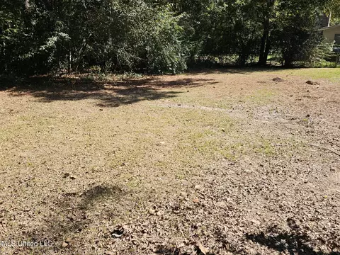 Exterior - 258 Sun Dr, Jackson, MS 39211 photo 3 of 3