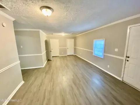 Living - 3519 Cottage St, Jackson, MS 39213 photo 2 of 2