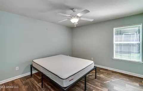 Bedroom - 322 Swan Dr, Brandon, MS 39047 photo 7 of 9