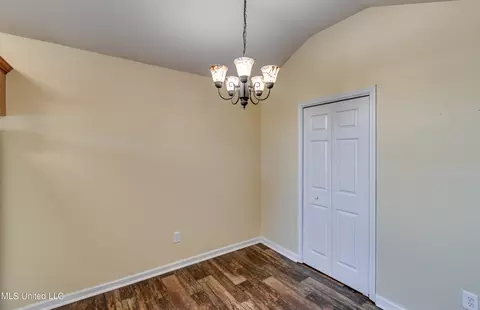 Dining - 322 Swan Dr, Brandon, MS 39047 photo 1 of 2