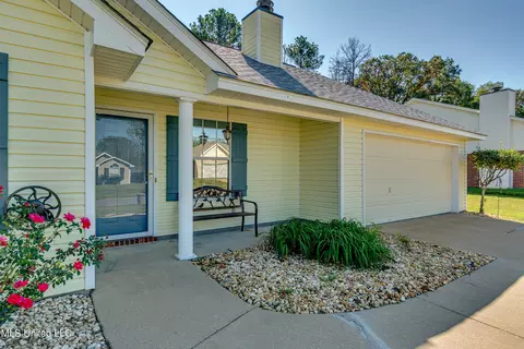 Other - 322 Swan Dr, Brandon, MS 39047 photo 1 of 8