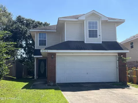 19383 W Lake Village Dr, Gulfport, MS 39503
