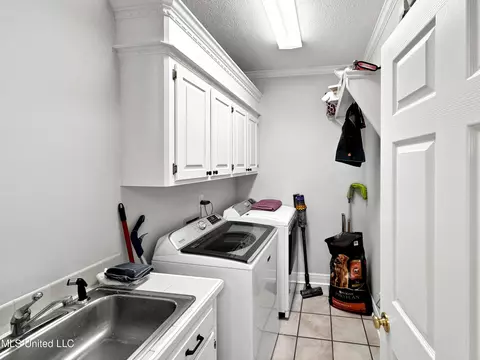 Other - 520 E Point Dr, Brandon, MS 39047 photo 1 of 5