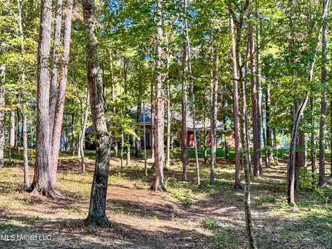 Exterior - 520 E Point Dr, Brandon, MS 39047 photo 7 of 12