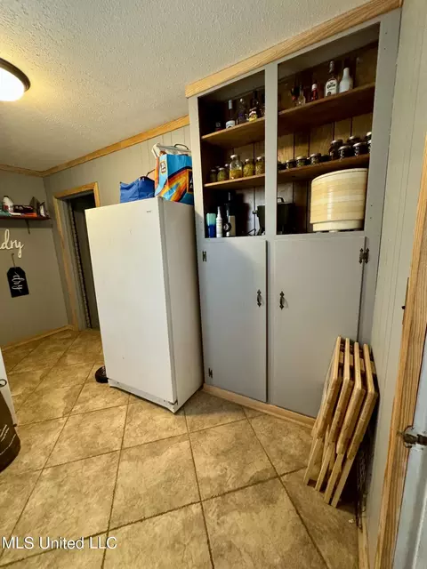 Kitchen - 1728 Scr 86, Mize, MS 39116 photo 5 of 5