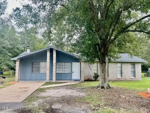4228 Knowles Ave, Moss Point, MS 39562