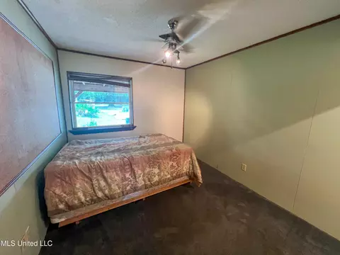 Bedroom - 1997 Vernal River Rd, Lucedale, MS 39452 photo 6 of 7