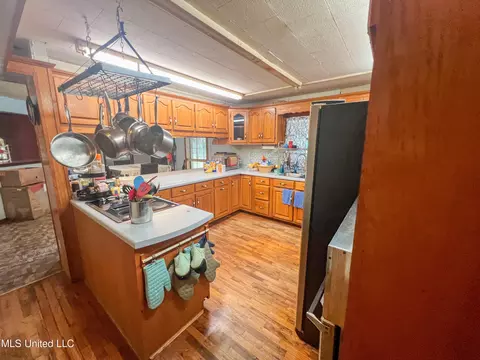 Kitchen - 1997 Vernal River Rd, Lucedale, MS 39452 photo 1 of 3