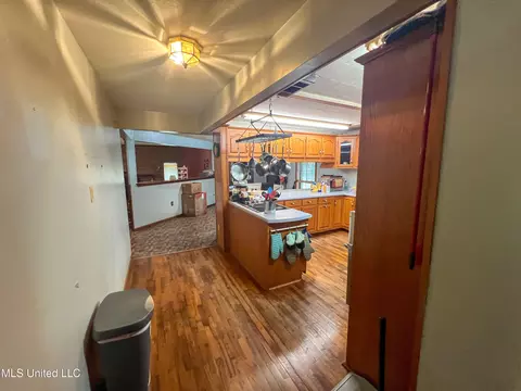 Entry Way - 1997 Vernal River Rd, Lucedale, MS 39452 photo 1 of 1