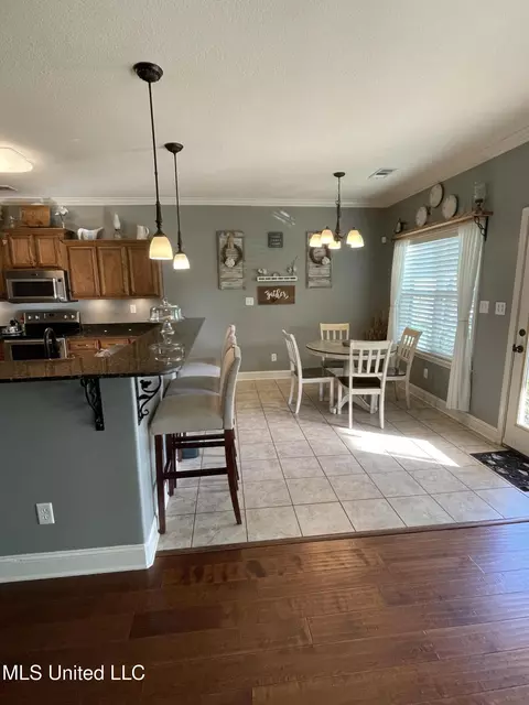 1253 Heritage Lake Dr, Hernando, MS 38632 photo 14