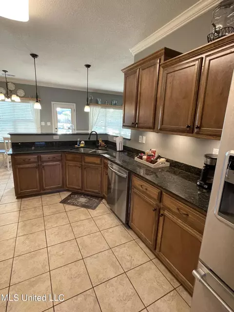 1253 Heritage Lake Dr, Hernando, MS 38632 photo 17