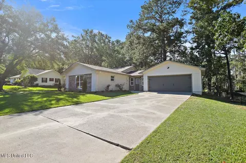 109 Dickson Dr, Brandon, MS 39042 photo 3