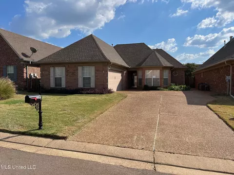 2945 Geoffrey Dr, Southaven, MS 38672