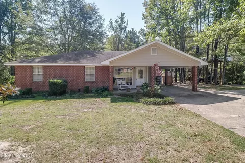 926 Whispering Hollow St, Wiggins, MS 39577