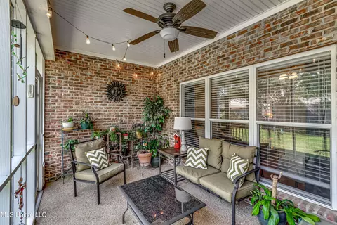 Exterior - 219 Terrace Dr, Brandon, MS 39042 photo 3 of 9