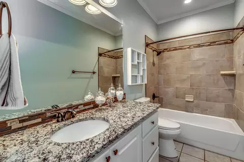 Bath - 219 Terrace Dr, Brandon, MS 39042 photo 5 of 6