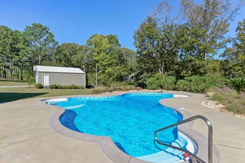Exterior - 136 Blue Lakes Dr, Lucedale, MS 39452 photo 6 of 8