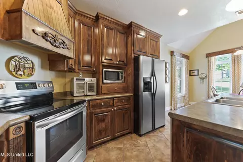 Kitchen - 136 Blue Lakes Dr, Lucedale, MS 39452 photo 3 of 3