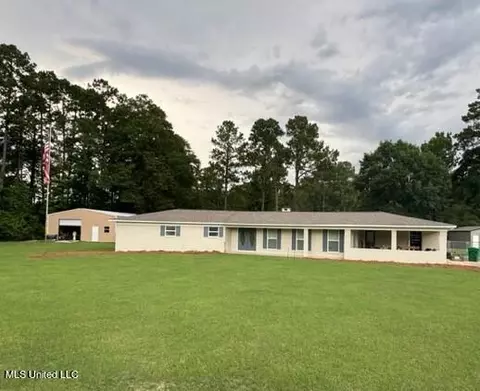 1103 Shady Pine St, Waynesboro, MS 39367