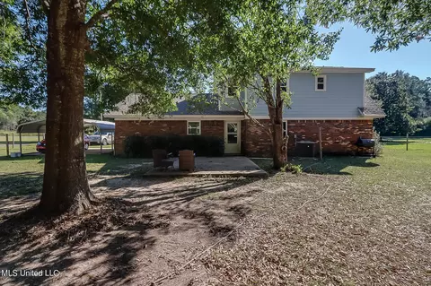 Exterior - 6220 Mccormack Rd, Moss Point, MS 39562 photo 4 of 7