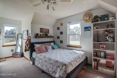 Bedroom - 6220 Mccormack Rd, Moss Point, MS 39562 photo 9 of 9
