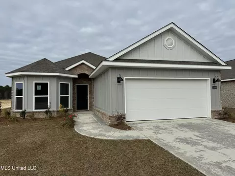 15960 Blue Ridge Dr, Gulfport, MS 39503