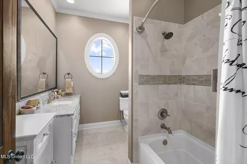 Bath - 1404 Ruby Pointe, Flowood, MS 39232 photo 8 of 9