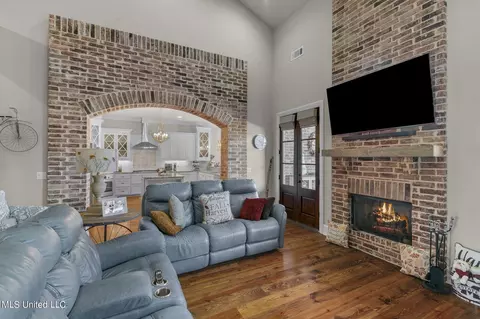 Living - 1404 Ruby Pointe, Flowood, MS 39232 photo 1 of 1