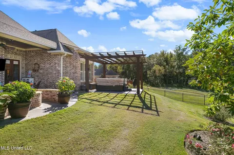 Exterior - 1404 Ruby Pointe, Flowood, MS 39232 photo 14 of 20