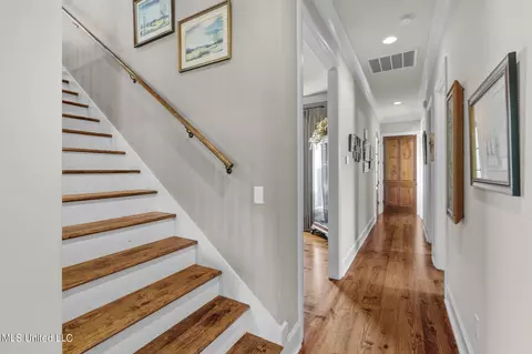 Entry Way - 1404 Ruby Pointe, Flowood, MS 39232 photo 8 of 12
