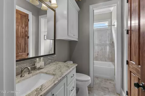 Bath - 1404 Ruby Pointe, Flowood, MS 39232 photo 1 of 9