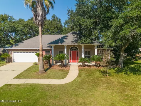 10009 Sanctuary Blvd, Ocean Springs, MS 39564